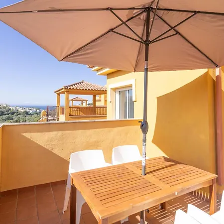 Penthouse Stunning Mountain Views-reserva De 2 Apartment Marbella